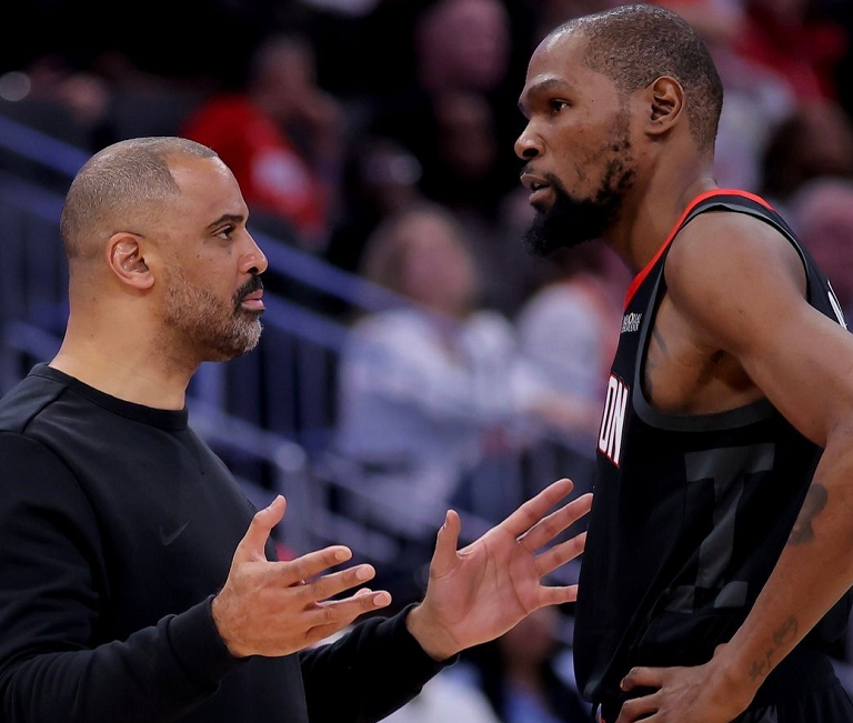 NBA视频直播-出战2841分钟，狂轰2016分！杜兰特刷爆NBA纪录，火箭却难有作为